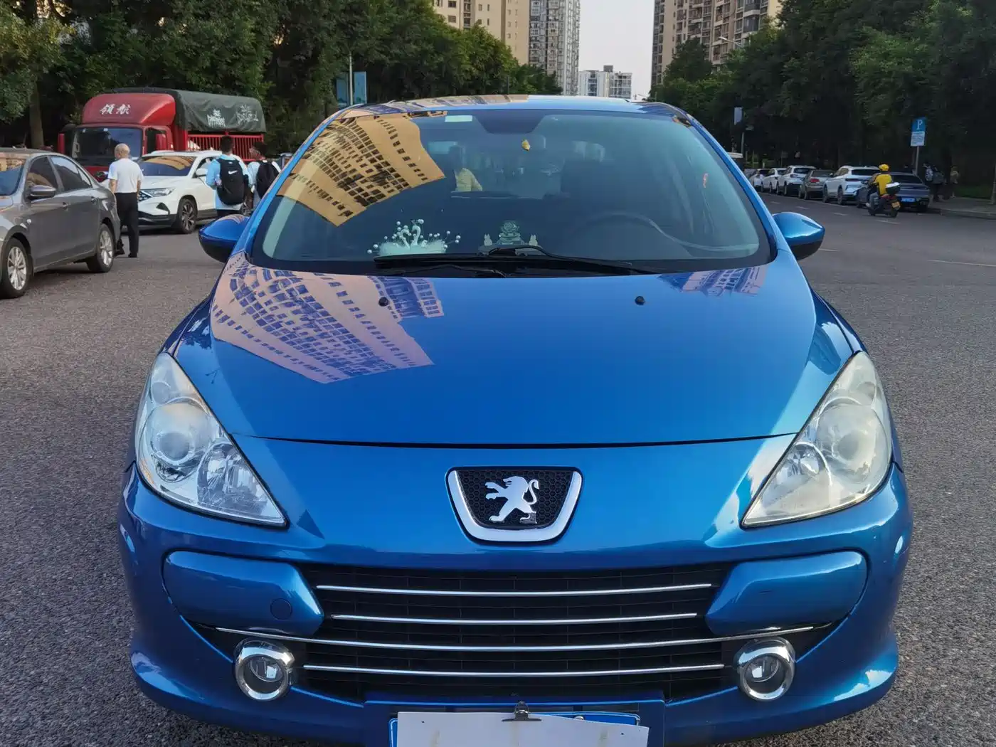 Peugeot 307 2013 Hatchback 1.6L Automatic Comfort фото 2