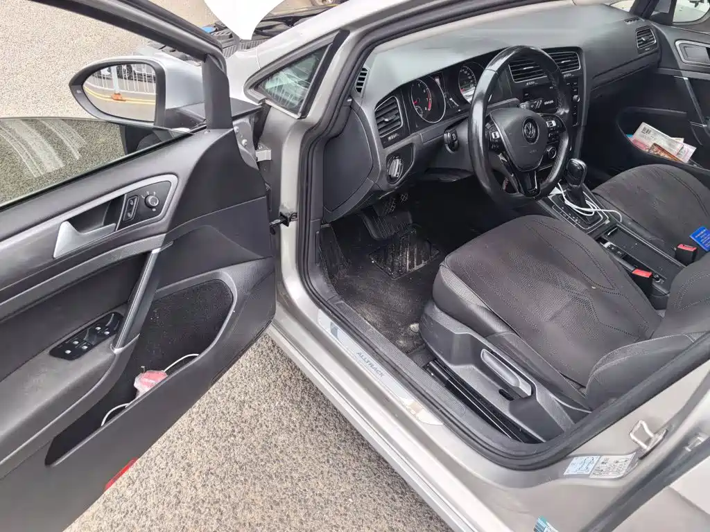 Volkswagen Golf (Import) 2020 2019 1.8TSI Wagon