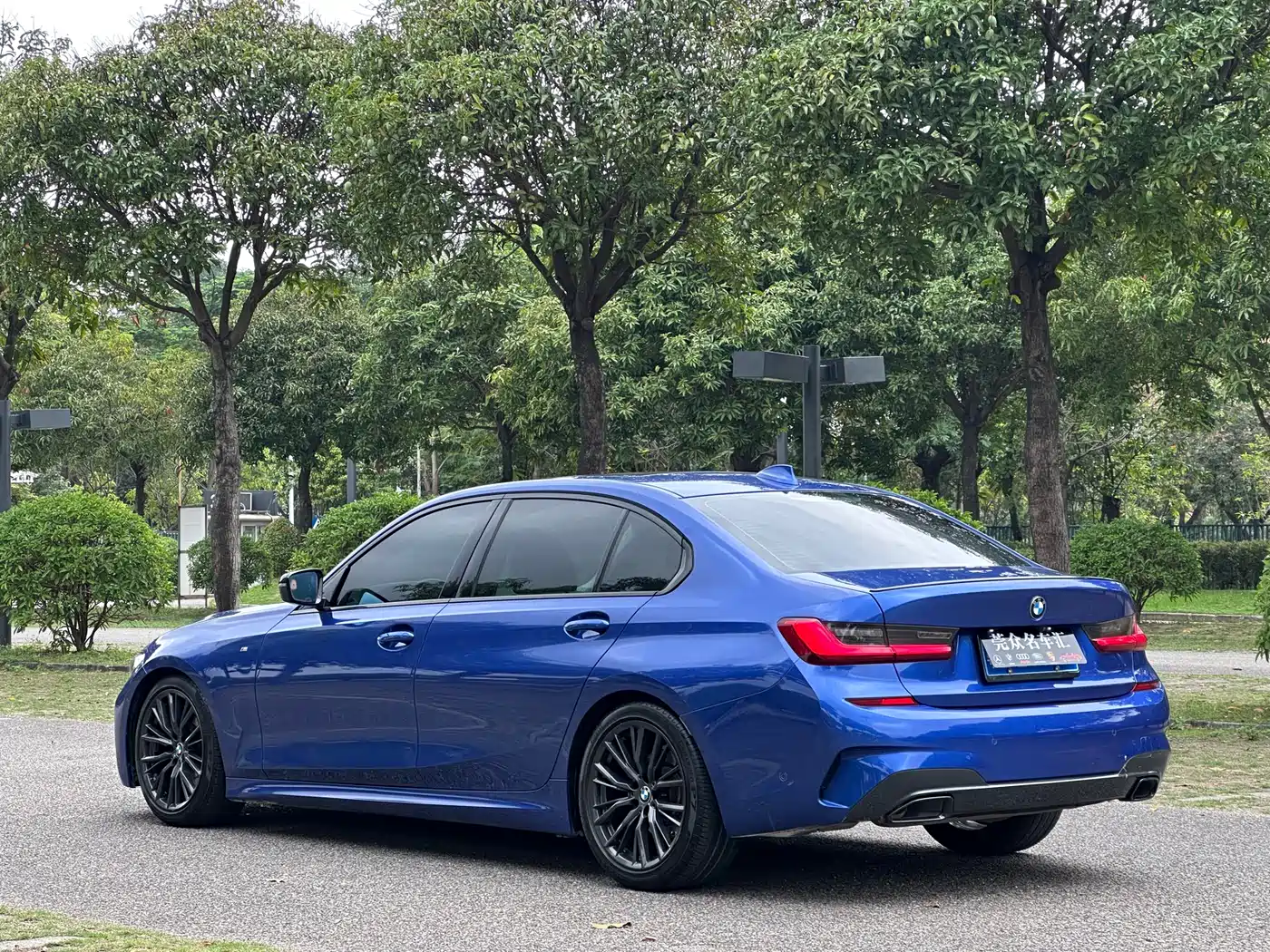 BMW 3 Series 2021 325Li M Sport Night Edition фото 6
