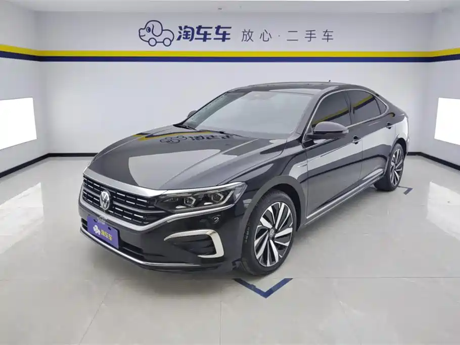 Volkswagen Passat 2023 Facelift 330TSI Luxury Edition