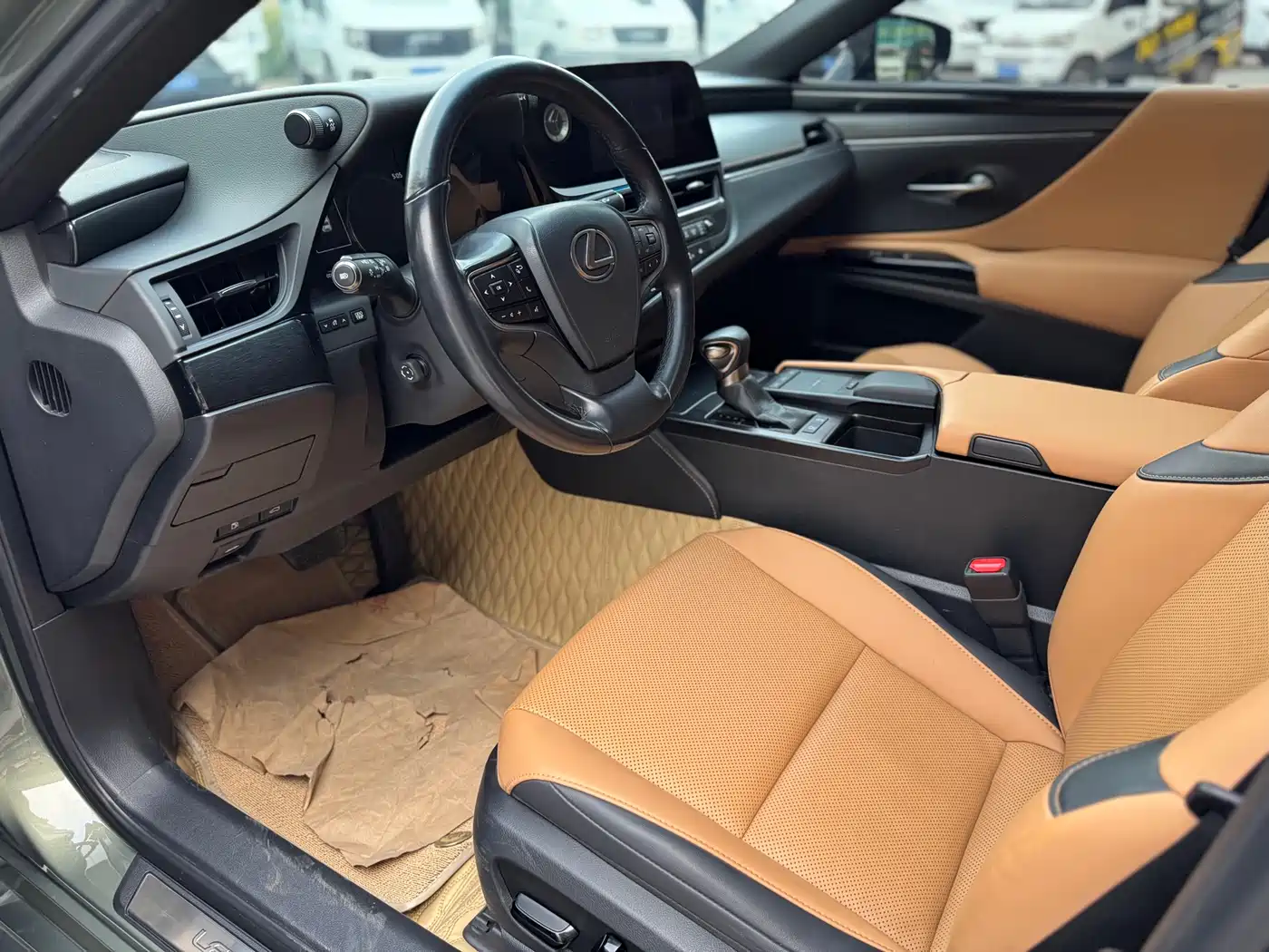 Lexus ES 2021 200 Excellence Edition фото 9