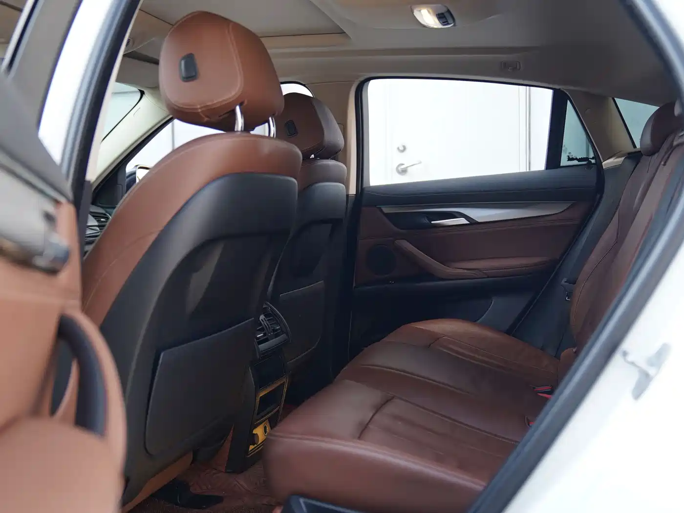 BMW X6 2015 xDrive35i Luxury Model фото 5