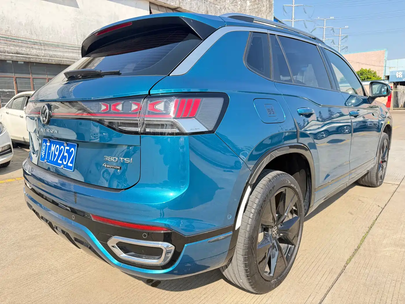 Volkswagen Tayron 2023 Facelift 380TSI 4WD R-Line Pro Smart Edition фото 5