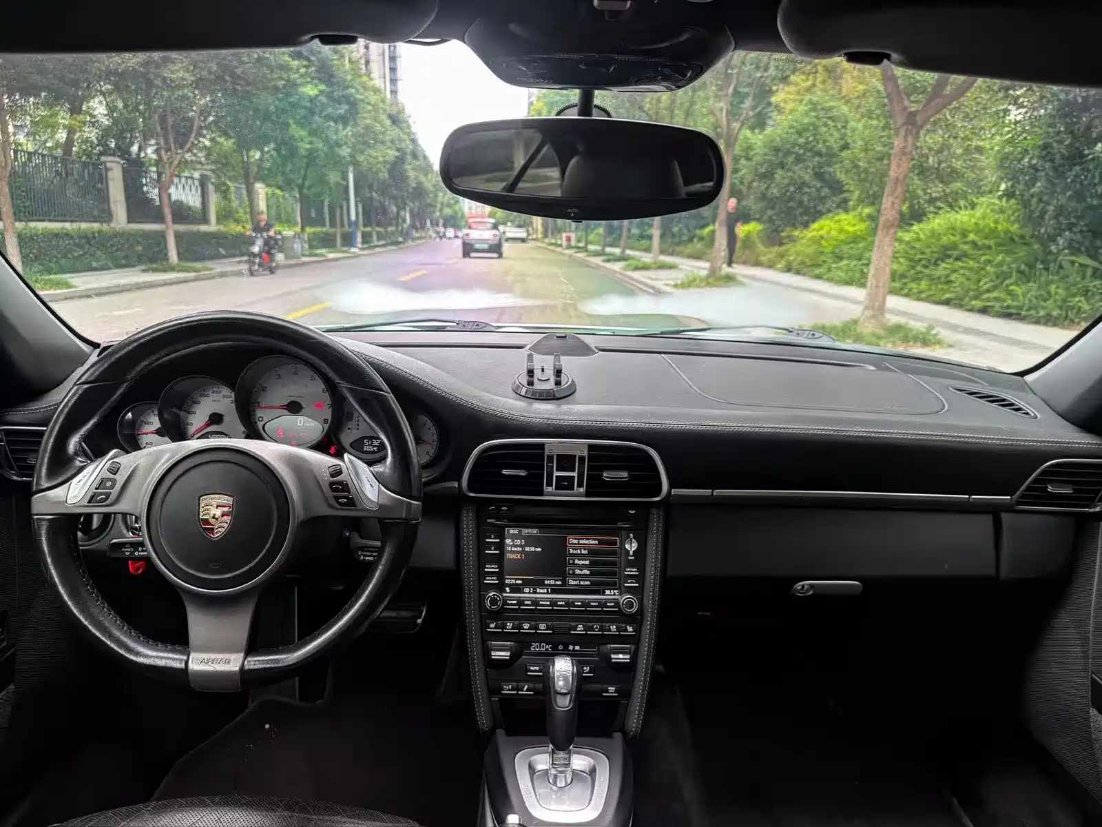 Photo 8 - Porsche 911