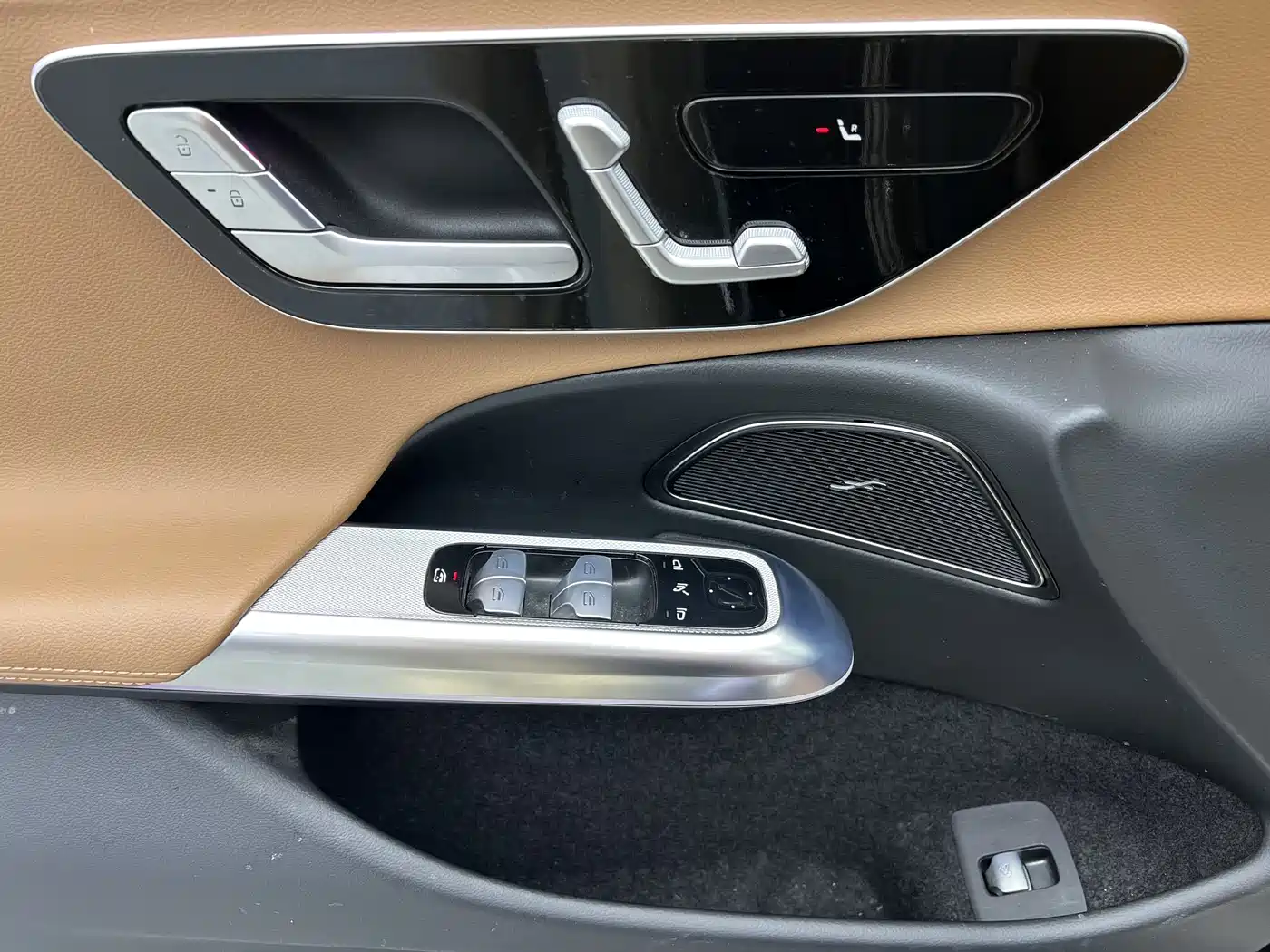 Mercedes-Benz E-Class 2024 Facelift E 260 L фото 6