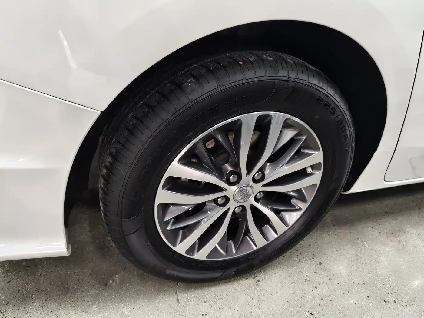 Buick GL8 2018 ES 28T Luxury Type China VI фото 15