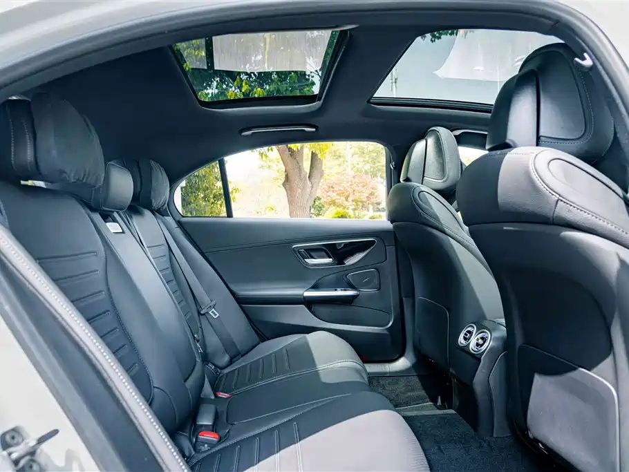 Mercedes-Benz C-Class 2025 Facelift C 260 L Sport Edition фото 18