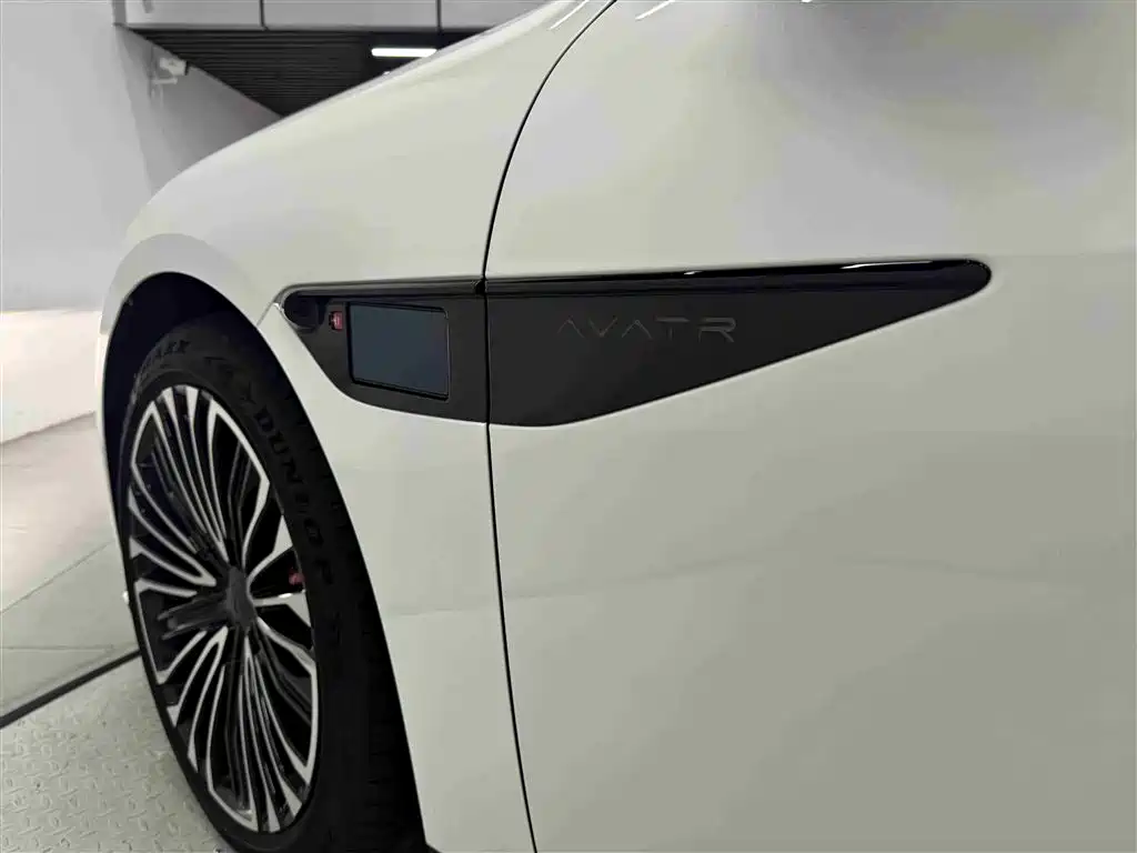 Avatr 12 2025 Ultra Pure Electric AWD фото 13