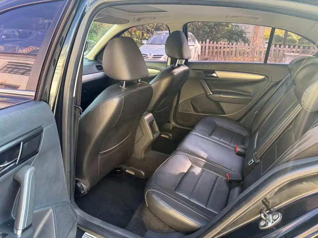 Volkswagen Lavida 2013 2013 Facelift Classic 1.6L Automatic Comfort