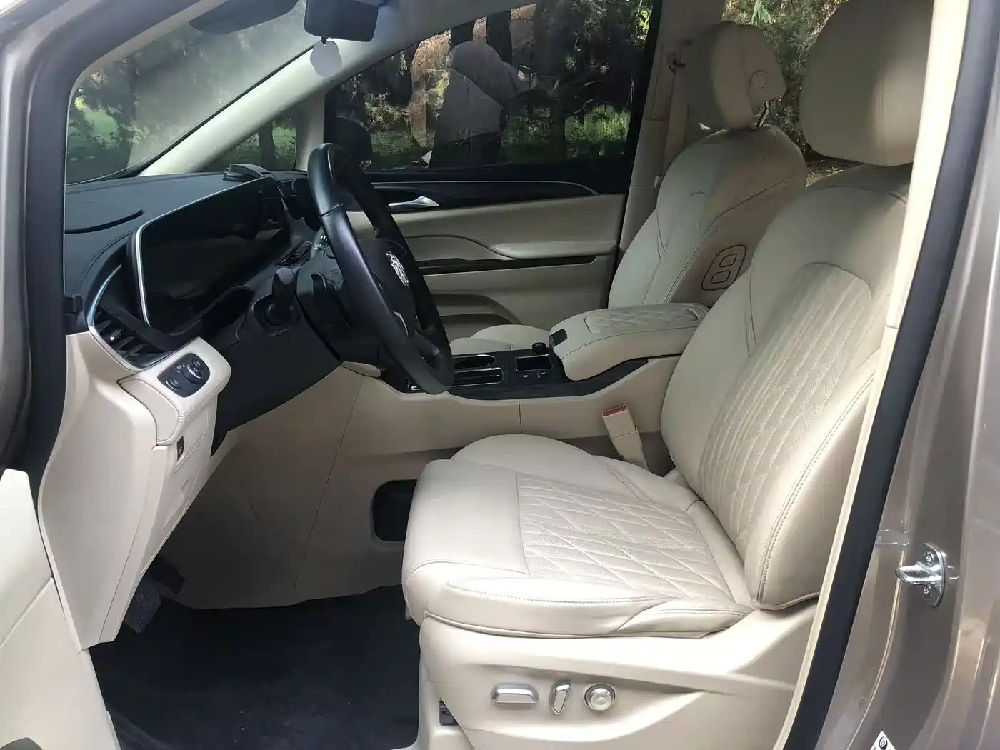 Buick GL8 2023 ES Landmaster Flagship фото 8