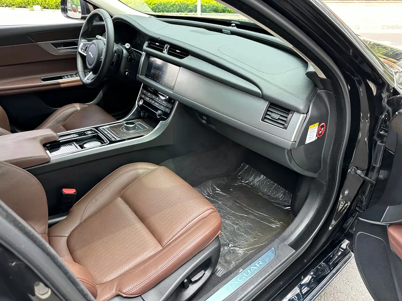 Jaguar XFL 2018 XFL 2.0T 250PS Luxury фото 33