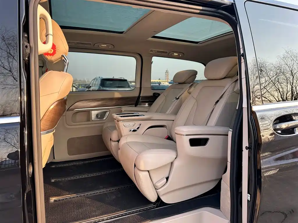 MERCEDES-BENZ V CLASS