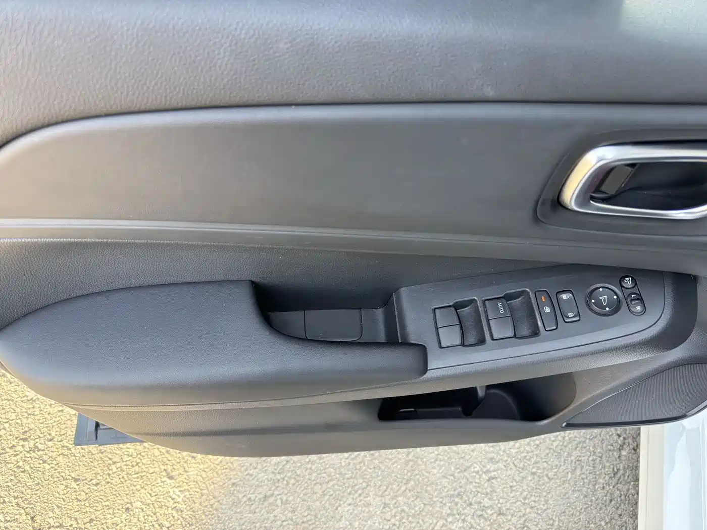 Honda Vezel 2024 2023 1.5L CVT Pioneer Edition