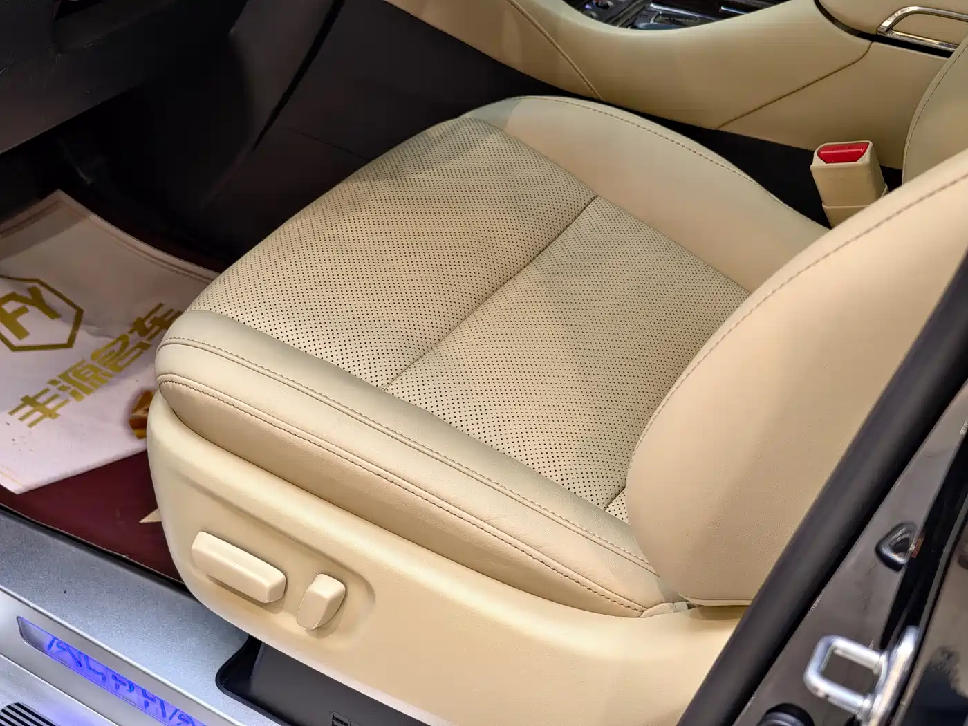 Toyota Alphard 2021 Hybrid 2.5L Premium фото 7