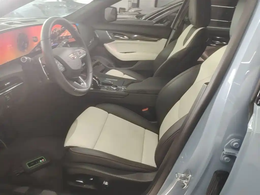 Cadillac CT5 2025 Model 28T Track Performance Edition + Peak Track Package фото 15