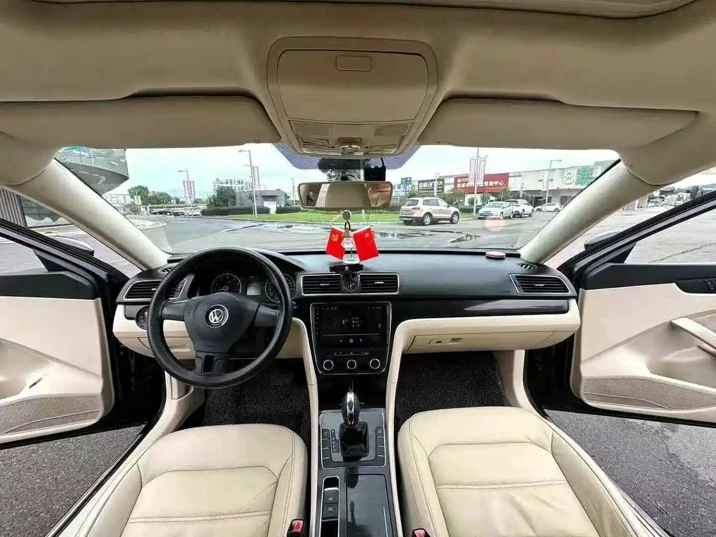 Volkswagen Passat 2011 1.8TSI DSG Honor Edition фото 7
