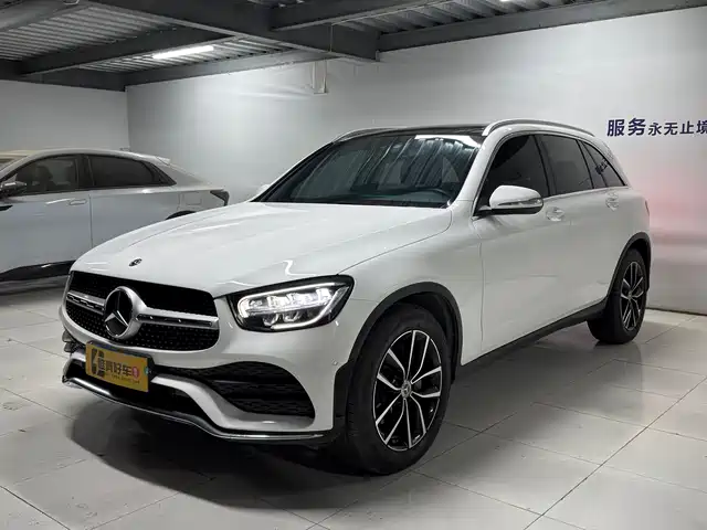 MERCEDES-BENZ GLC