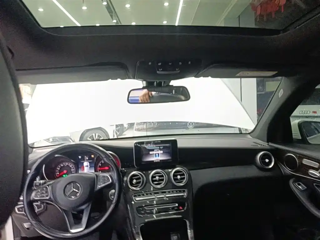 Mercedes-Benz GLC 2019 GLC 260 L 4MATIC Dynamic фото 18