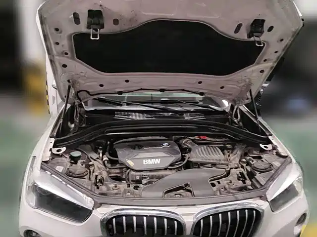 BMW X1 2018 sDrive18Li Fashion Model — фото 3