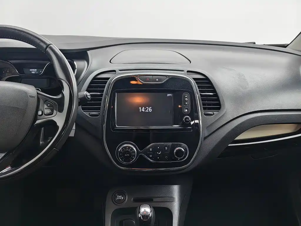 Renault Captur 2015 2015 1.2T Automatic Luxury Limited Edition