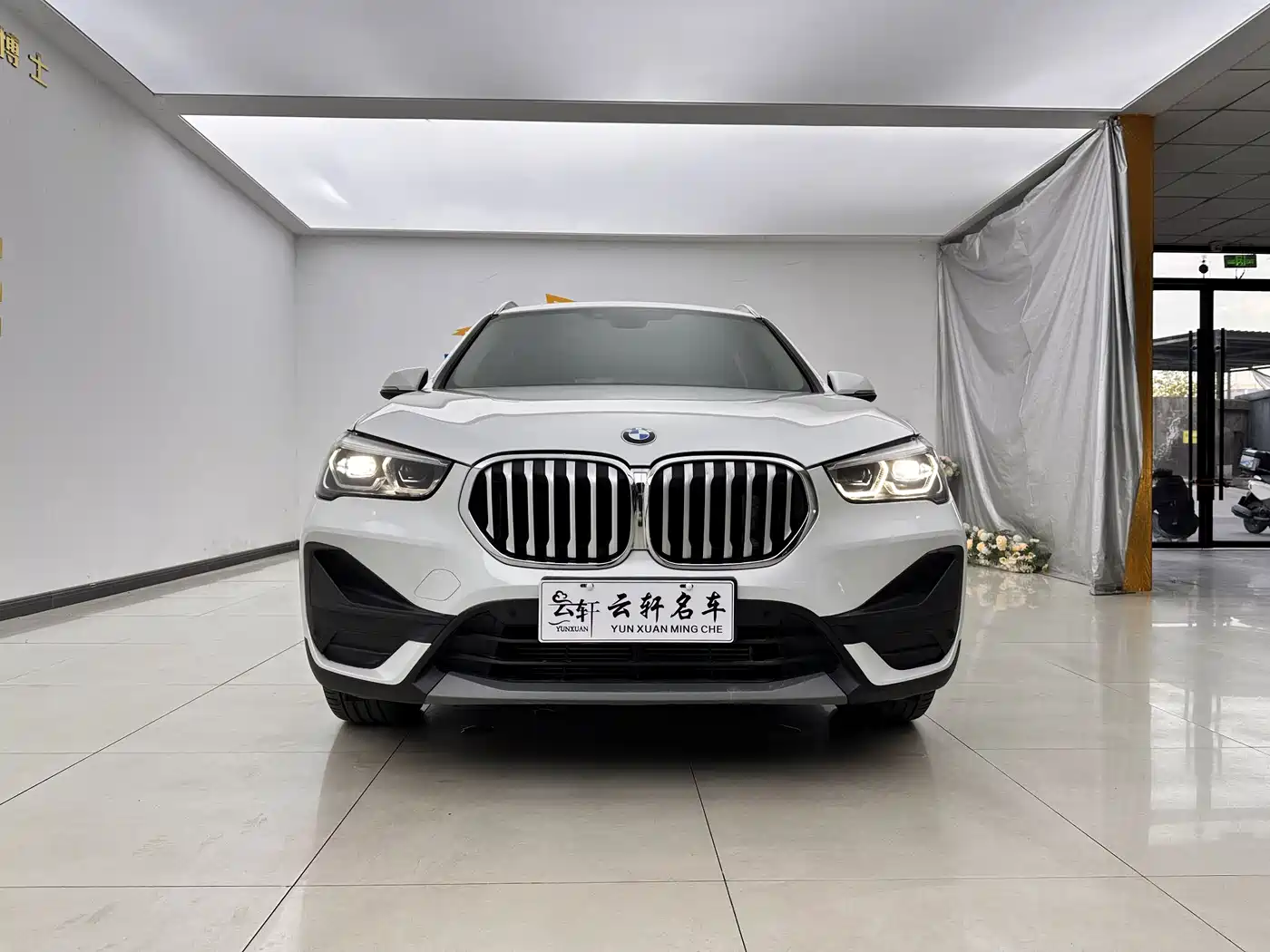BMW X1 2022 sDrive25Li Leading фото 2