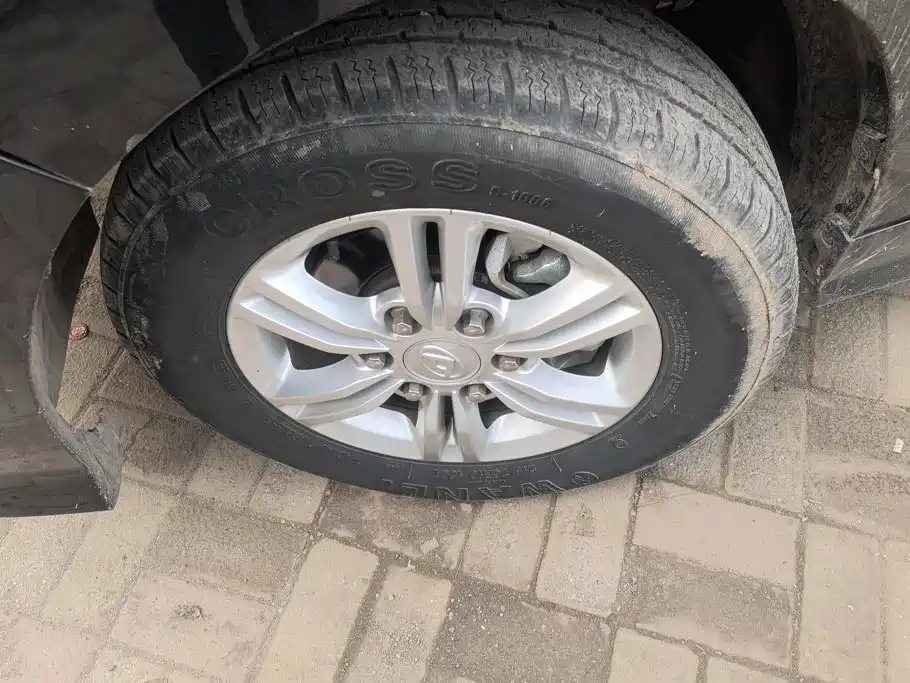 Photo 6 - Maxus G10
