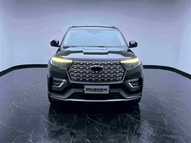 Ford Explorer 2020 EcoBoost 285 AWD Titanium Edition 7-Seater — фото 2