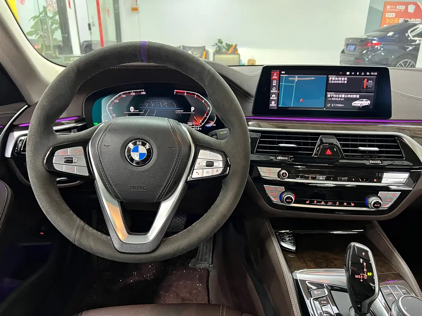 BMW 5 Series 2020 525Li Luxury Package фото 10