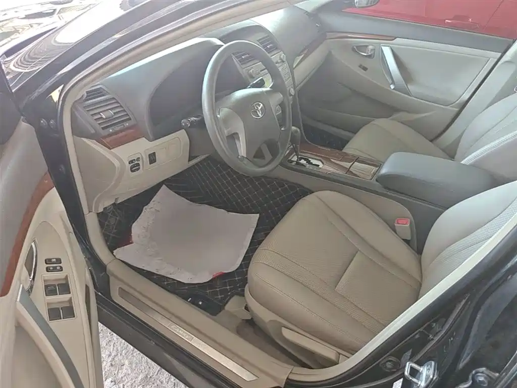 Toyota Camry 2013 200E Classic Elite Edition фото 16