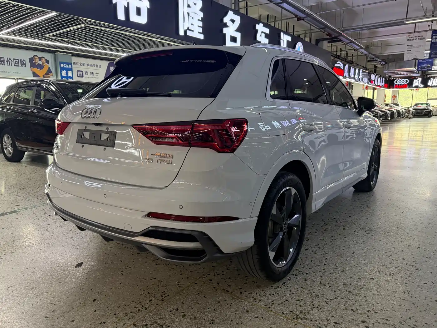 Audi Q3 2023 35 TFSI Fashion Dynamic (1.4T) фото 6