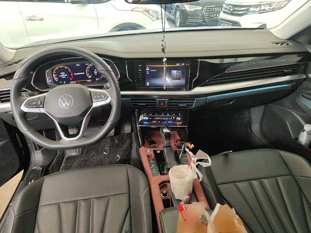 Volkswagen Passat 2025 2025 Outstanding 380TSI Starlight Dragon Soaring Edition