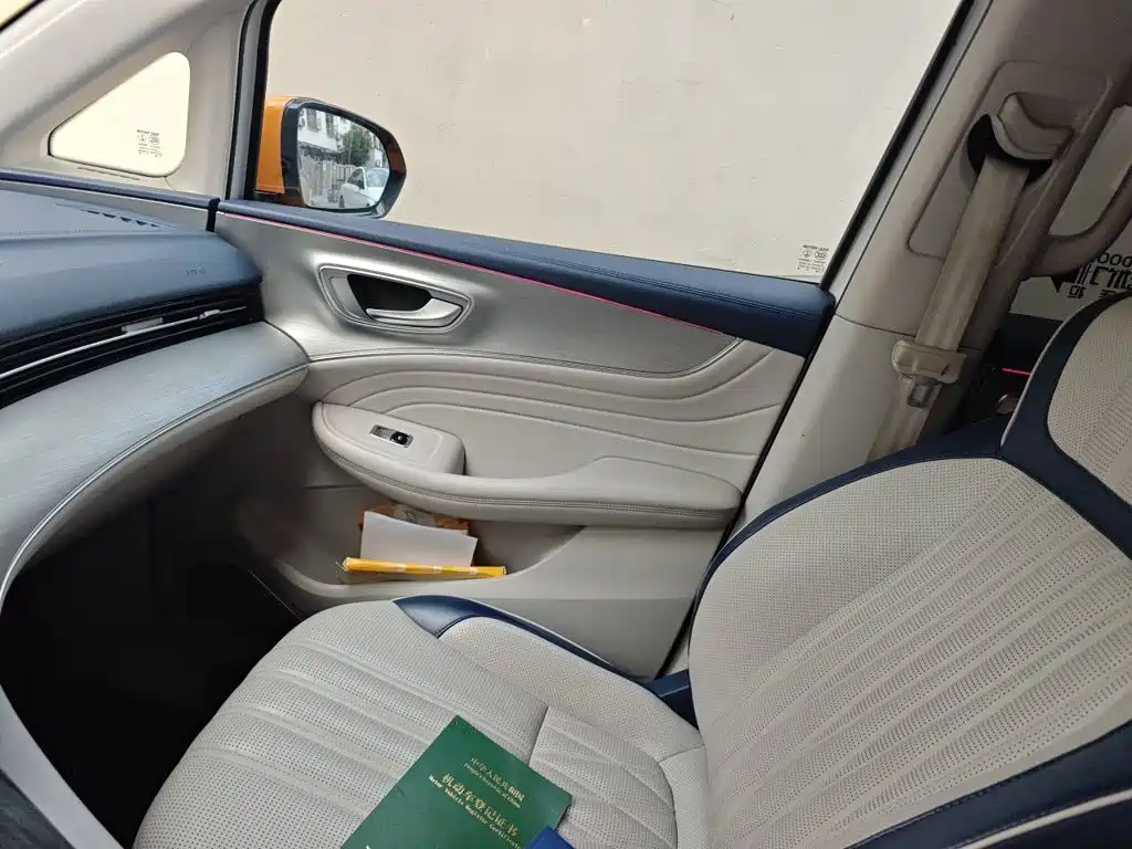 Roewe iMAX8 2020 2021 400TGI Supreme Series Honor