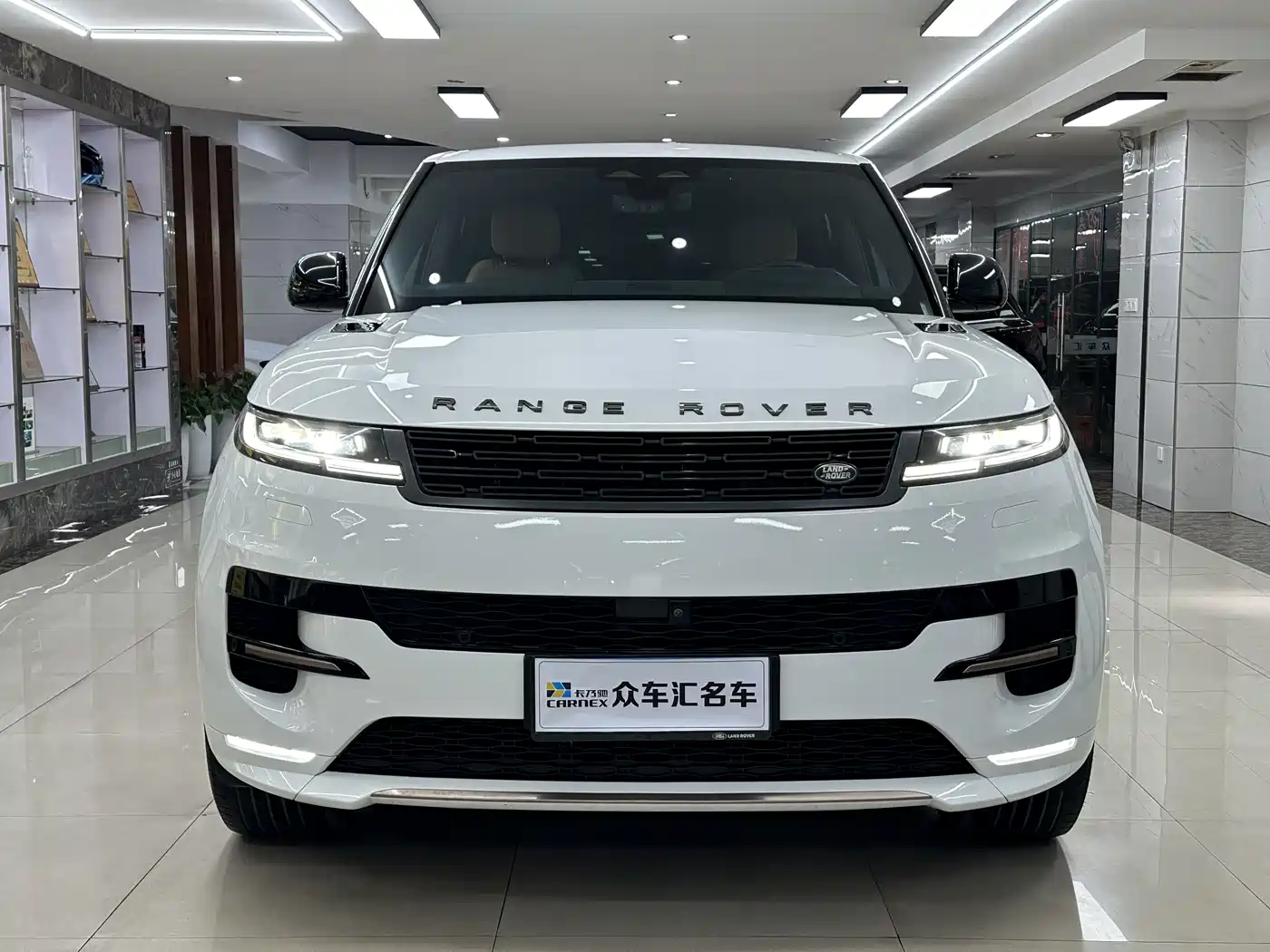 Land Rover Range Rover Sport 2024 400PS Dynamic SE фото 2