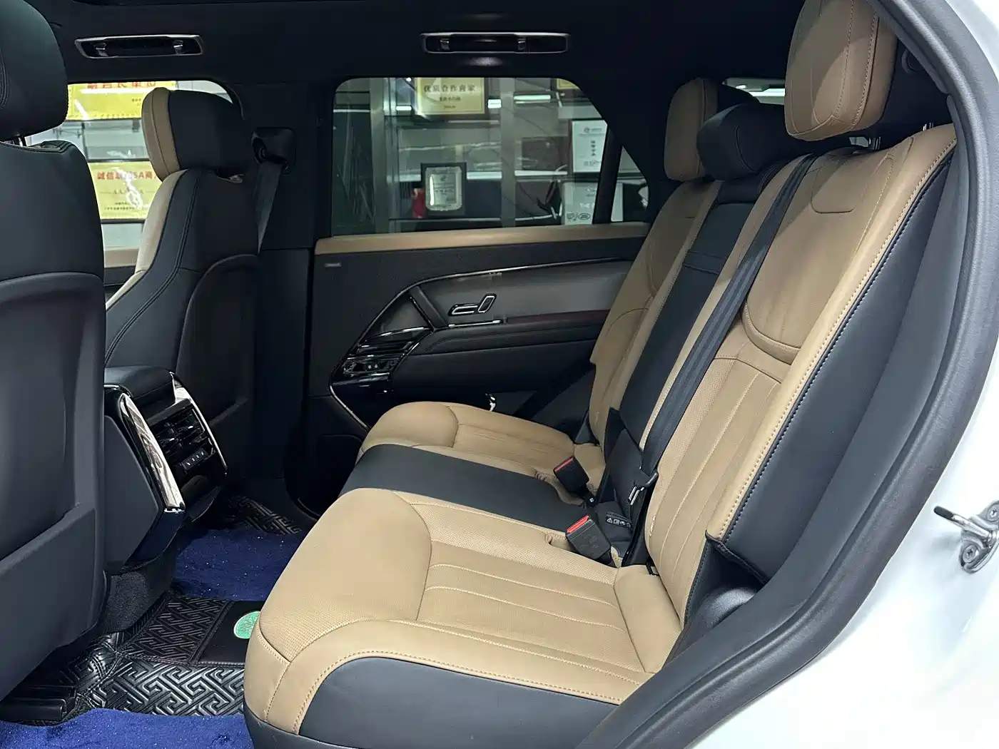 Land Rover Range Rover Sport 2024 400PS Dynamic SE фото 10