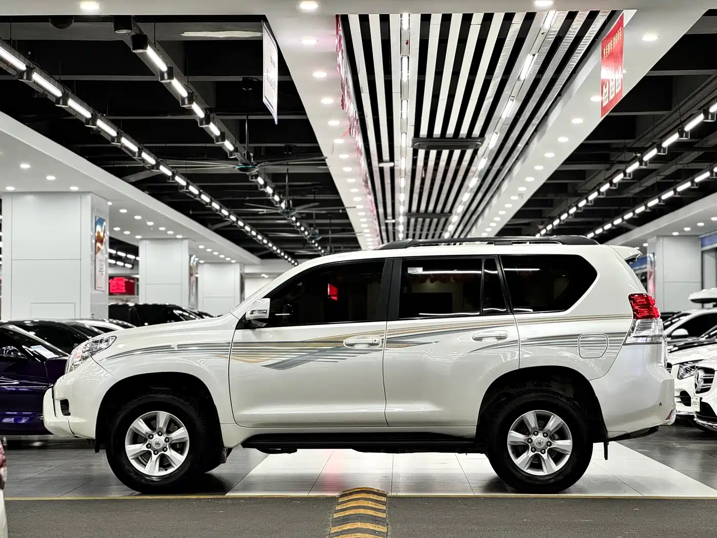 Toyota Prado (Import) фото 7
