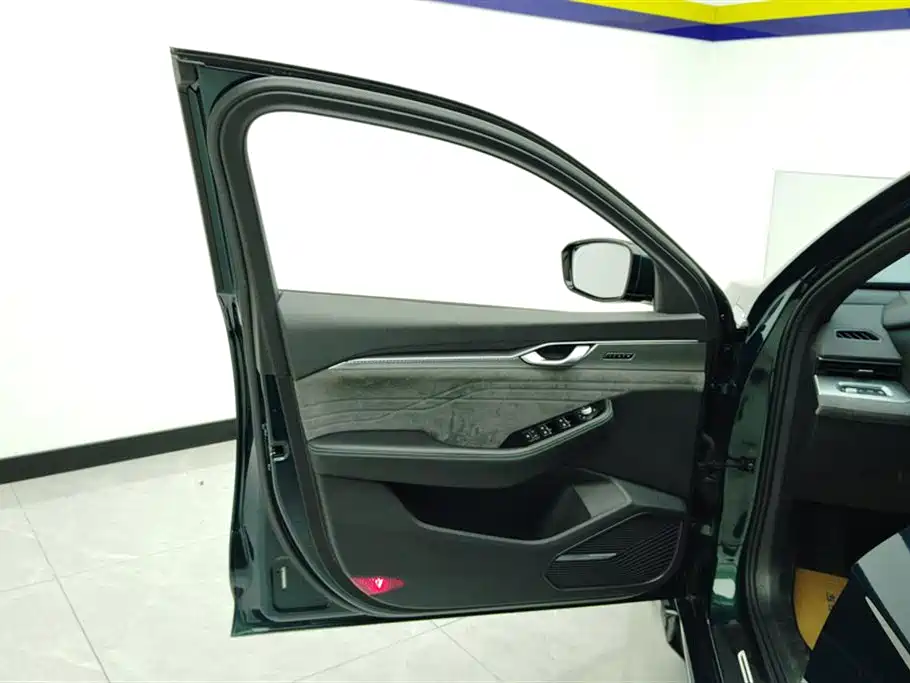 GEELY AUTOMOBILE XINGRUI