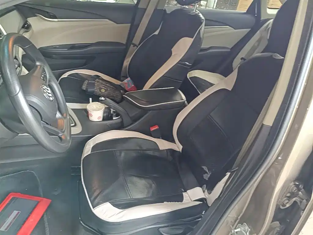 Buick Excelle 2017 15N Automatic Progressive фото 15