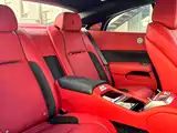 Фото 16 - Rolls-Royce Wraith