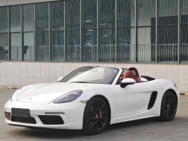 PORSCHE 718 2023