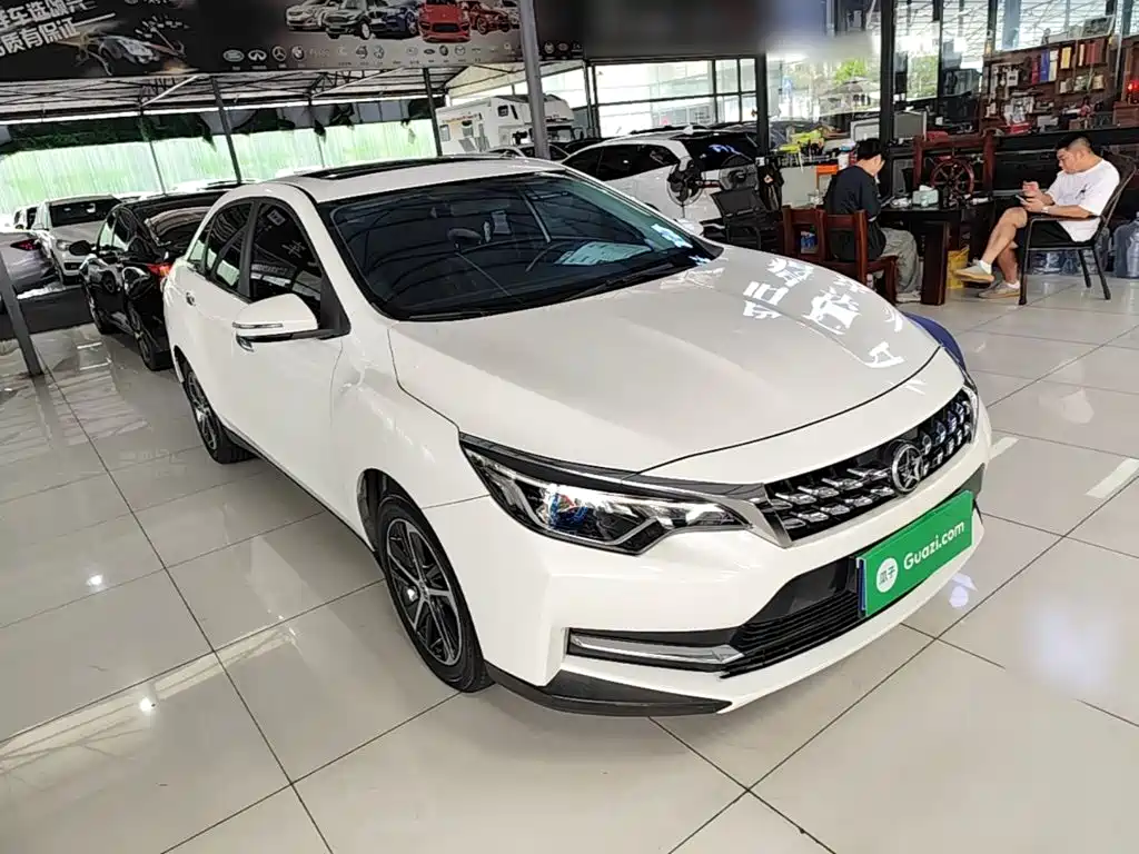 Venucia D60 2020 2020 1.6L XL CVT Delight Edition