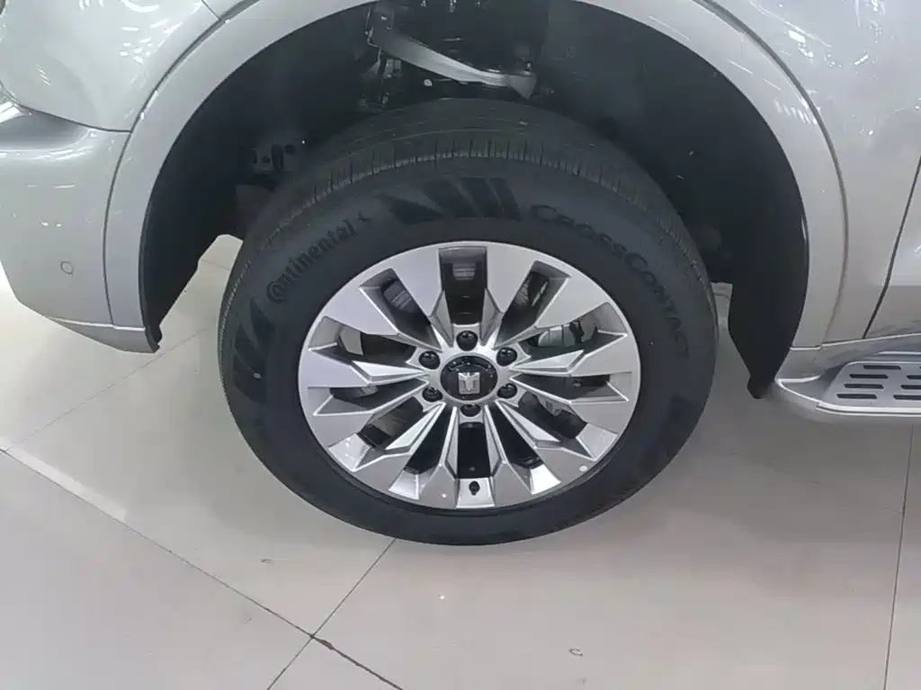 Фото 23 - Tank 500 EV