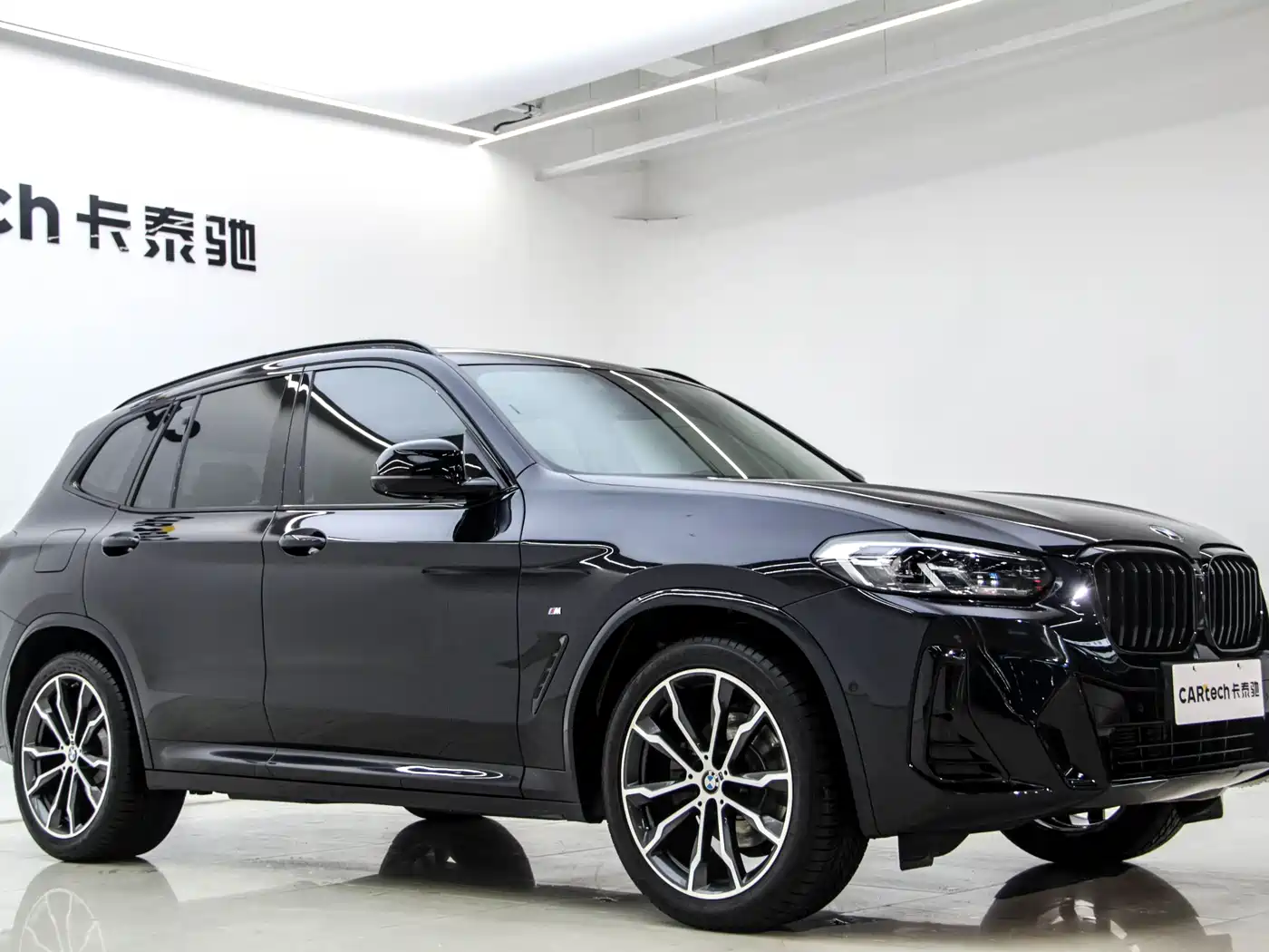 BMW X3 2023 Facelift xDrive30i Leading M Night Package фото 3