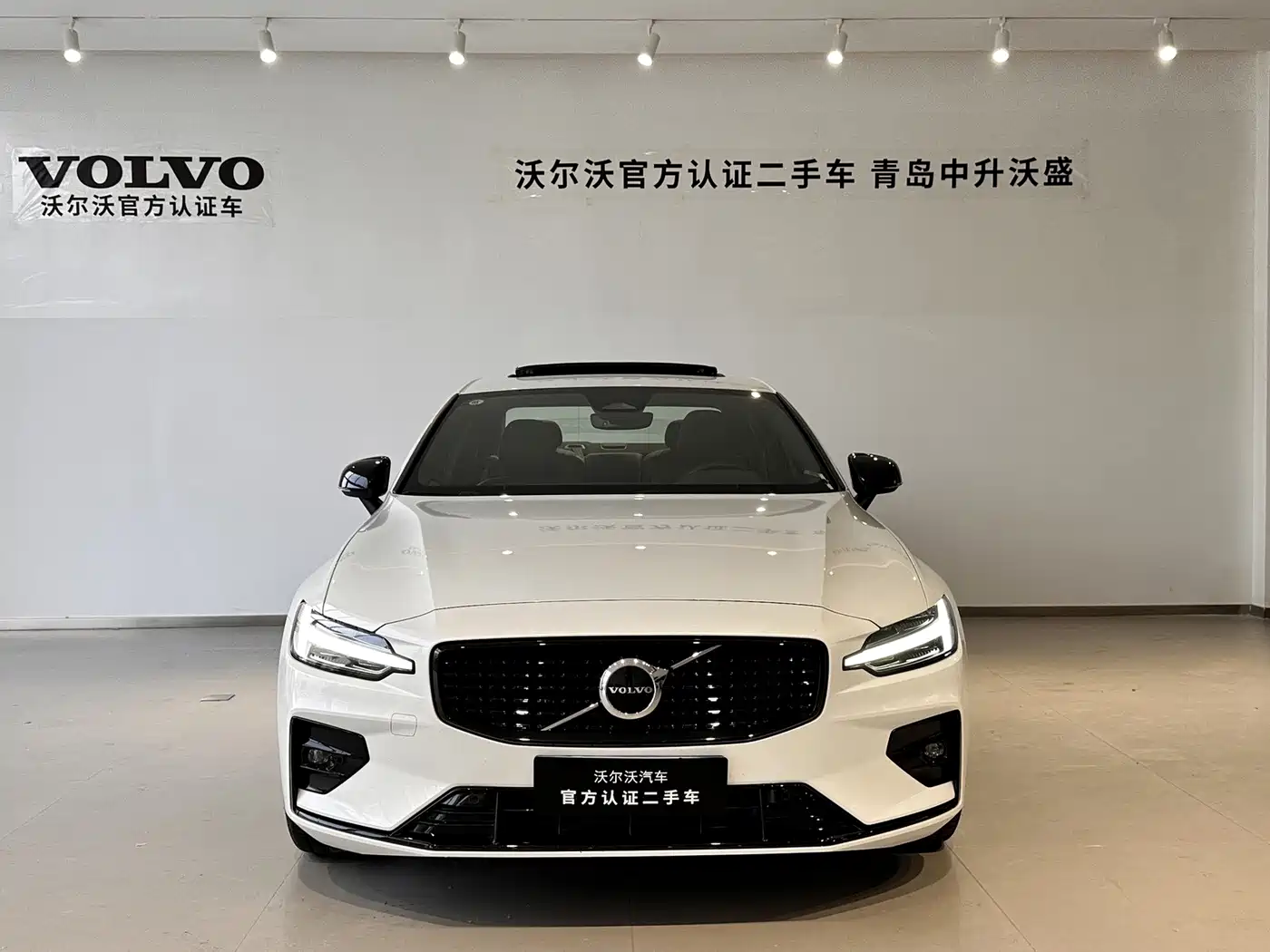 Фото 4 - Volvo S60