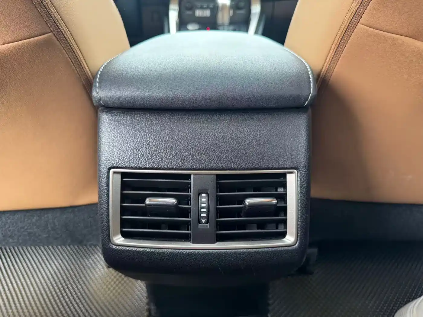 Lexus NX 2015 200t AWD F Sport фото 13