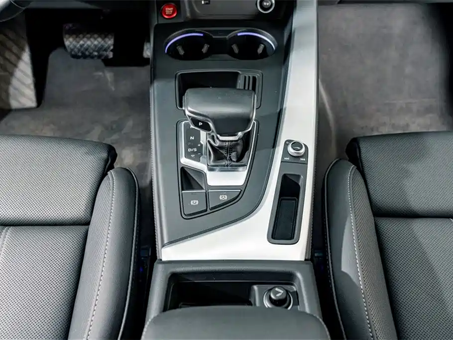 Audi A4L 2022 40 TFSI Luxury Dynamic фото 13
