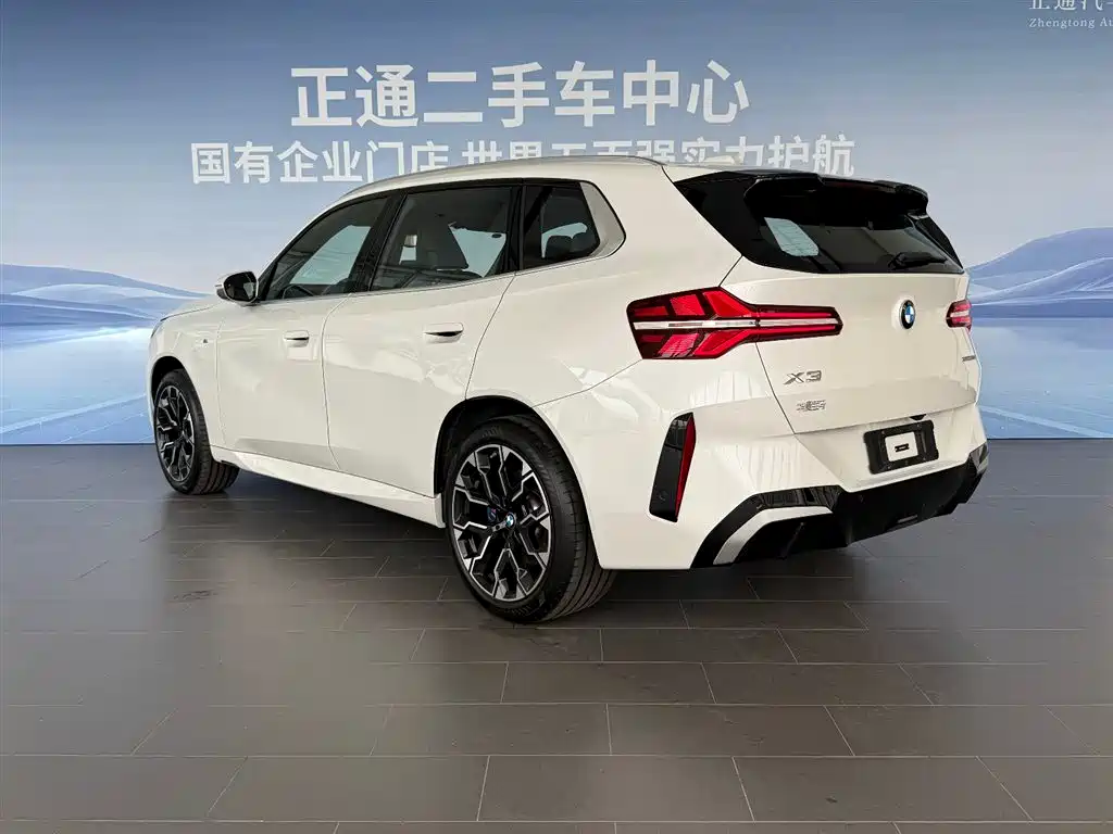 BMW X3 2025 xDrive30L Premium Model M Sport Black Package фото 3