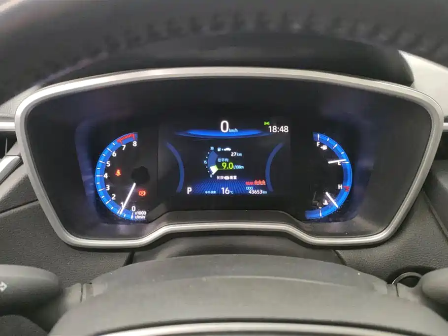 Toyota Corolla Cross 2022 2.0L Flagship Edition фото 14