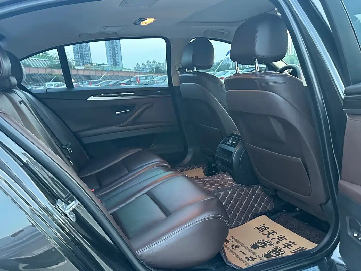 BMW 5 Series 2014 525Li Luxury Design Package фото 12