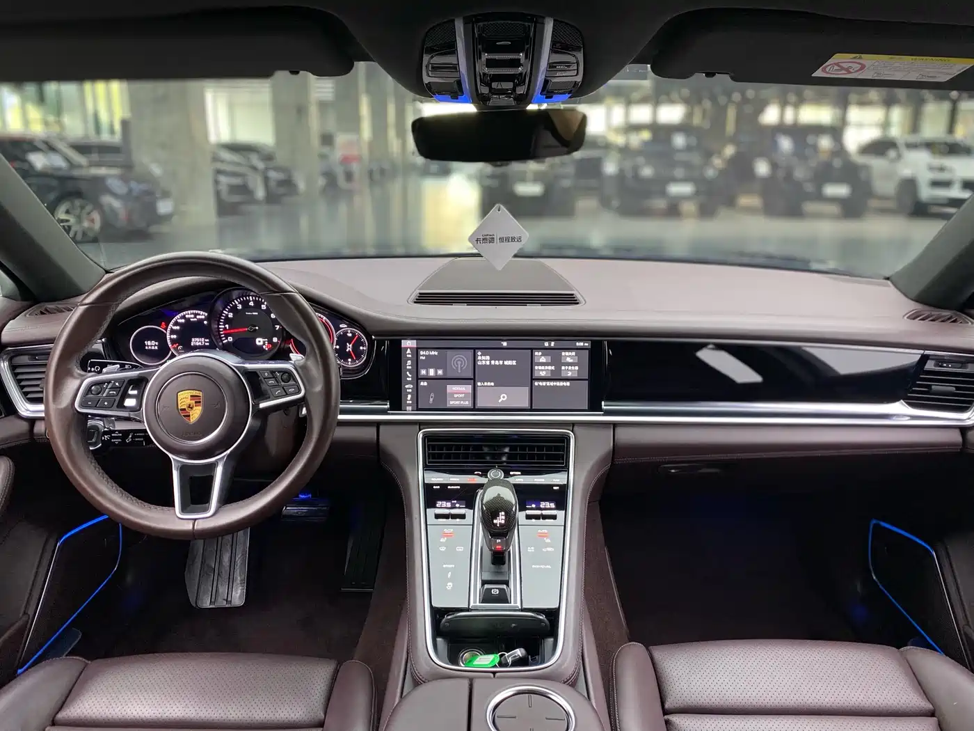Porsche Panamera 2017 Panamera 4 Executive Long Wheelbase 3.0T фото 13