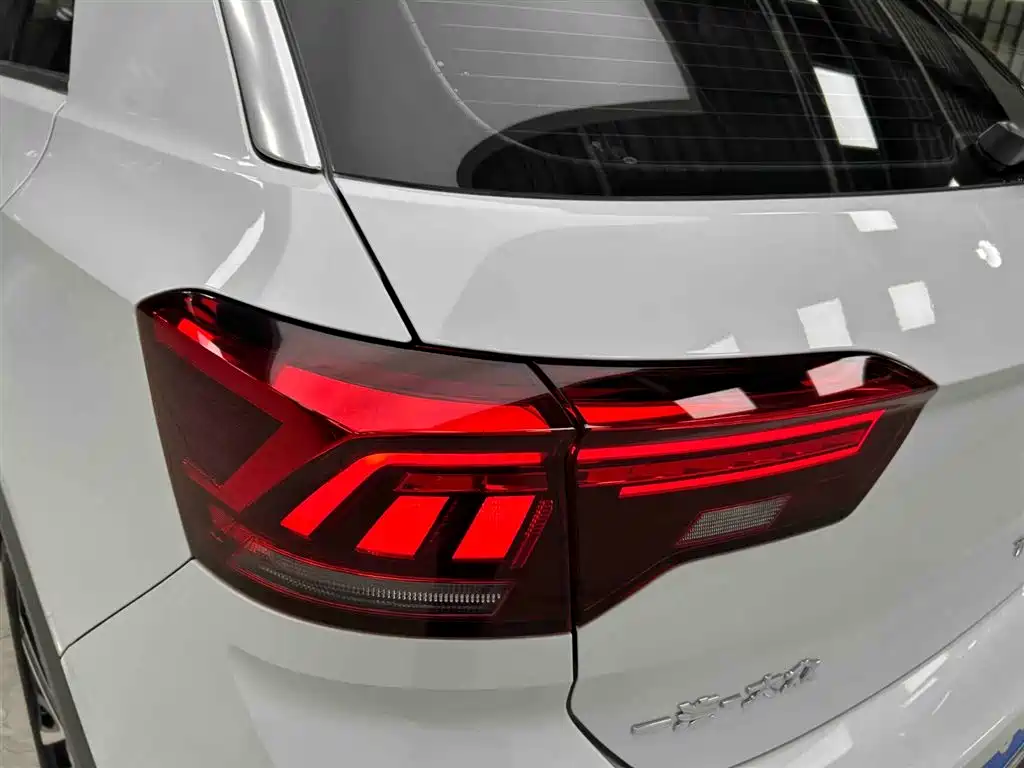 Volkswagen T-ROC 2022 280TSI DSG 2WD Comfort PLUS фото 18